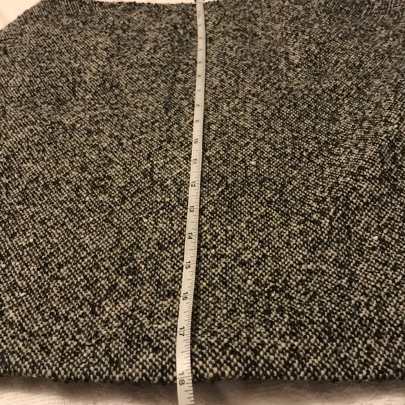 Georgio Armani skirt - Picture 7 of 7